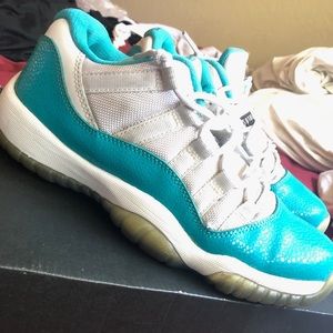 Safari Aqua 11’s low
